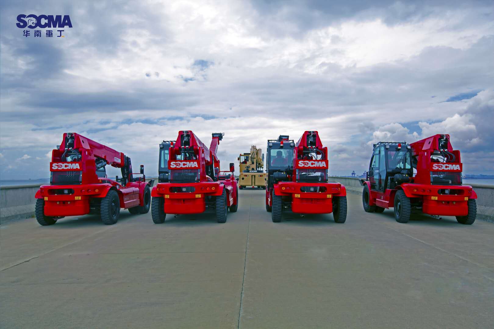 SOCMA 5t Teleskopický manipulátor SOCMA 5t Telehandler