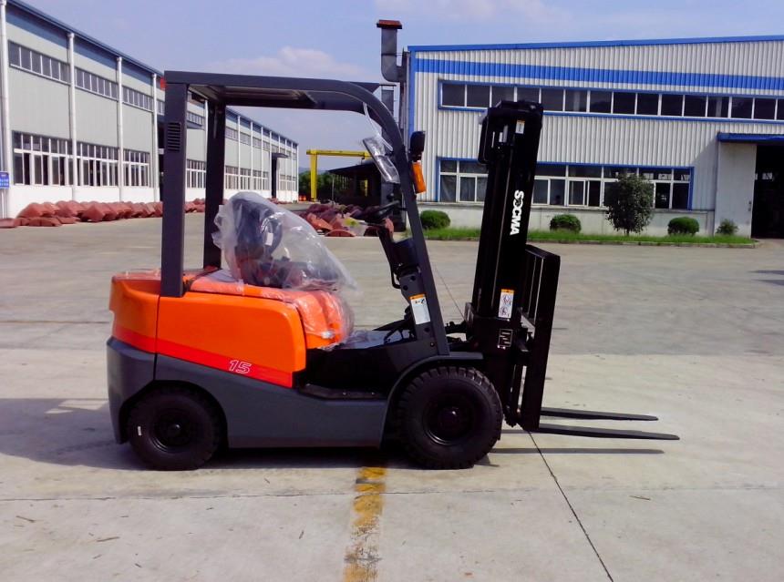 1,5t diesel forklift.jpg 1.5t diesel forklift.jpg