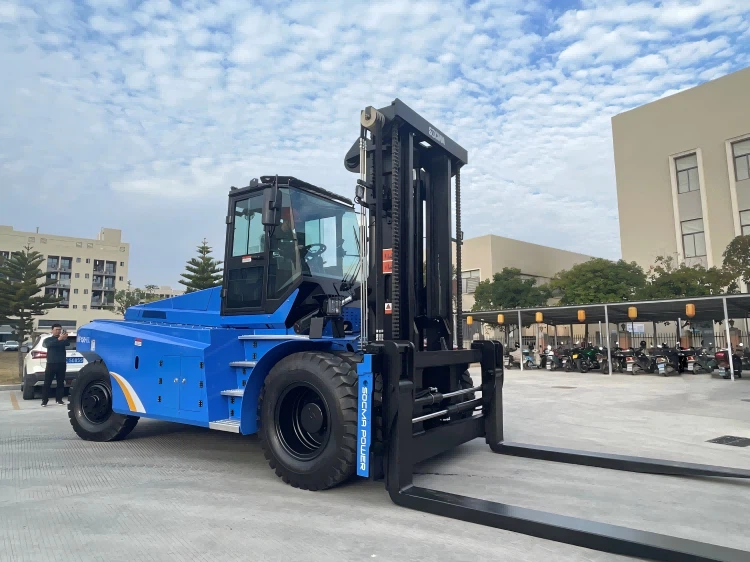 16t Electric Forklift3