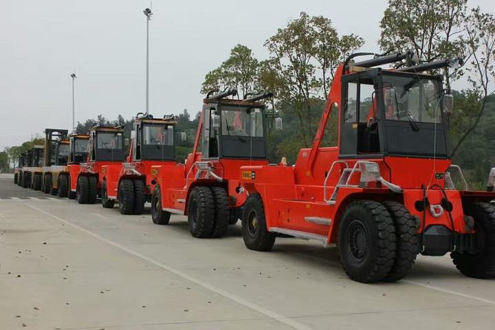 Vysokozdvižný vozík Heavy Duty 45 Ton